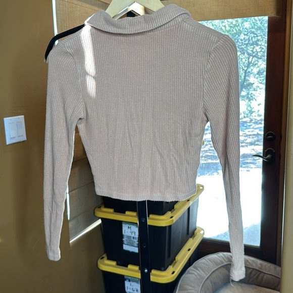 Altar’d State Ribbed Knit Collared Cropped Top Mushroom Brown Size Small - Picture 8 of 8